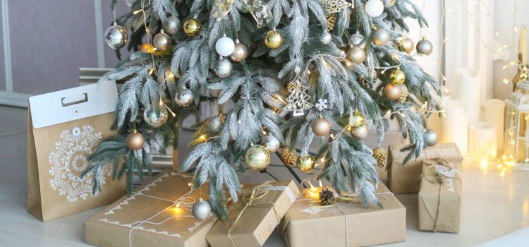 3 Trending Theme-Based Ideas For Your Christmas Tree Décor